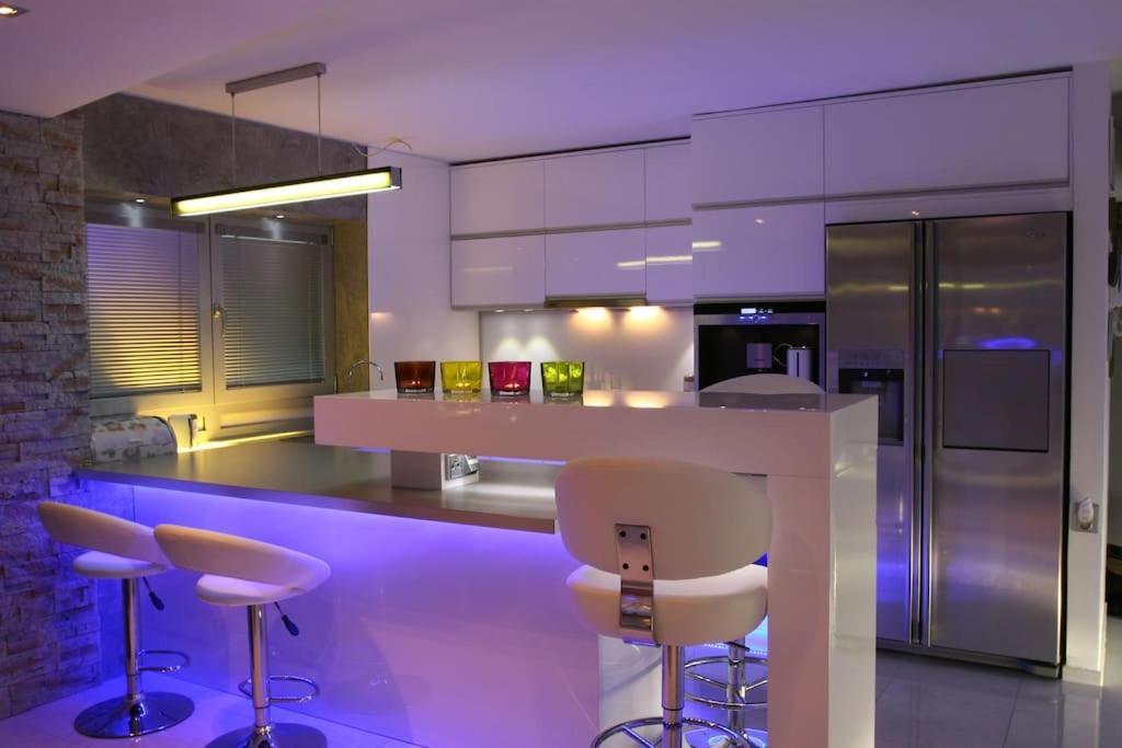 Nice Life - Luxury Apartment In The Old Town. Bratislava Exteriér fotografie