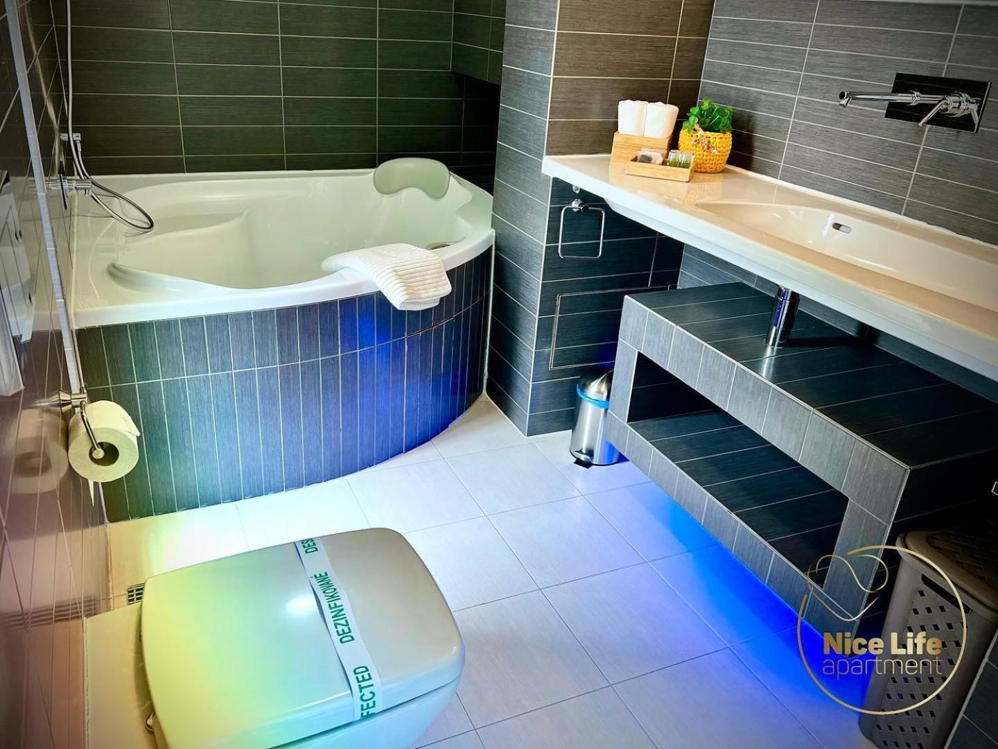 Nice Life - Luxury Apartment In The Old Town. Bratislava Exteriér fotografie