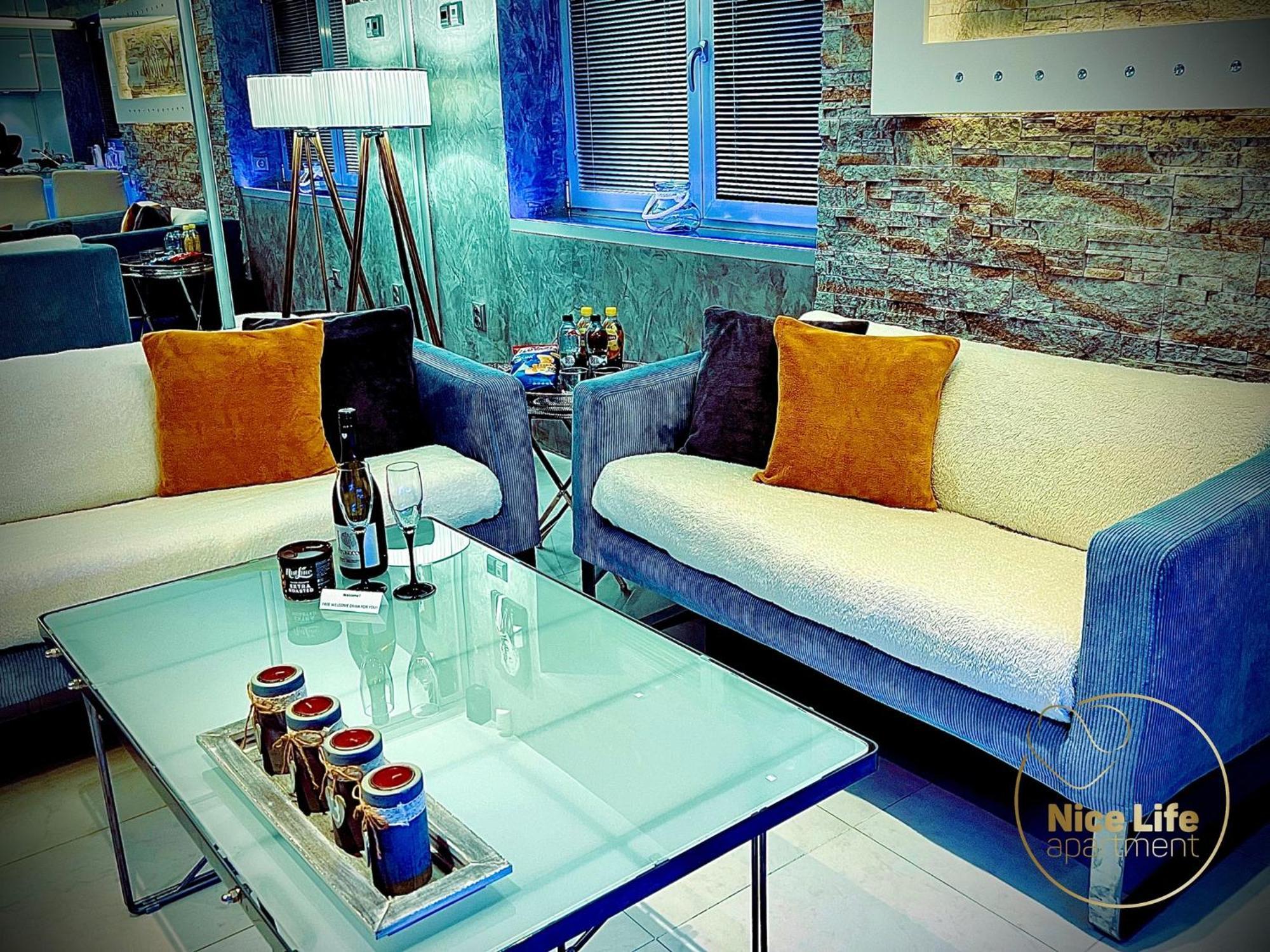 Nice Life - Luxury Apartment In The Old Town. Bratislava Exteriér fotografie